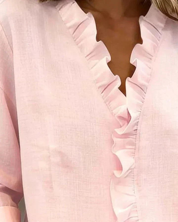 Indie · Blusa con volantes y cuello en V