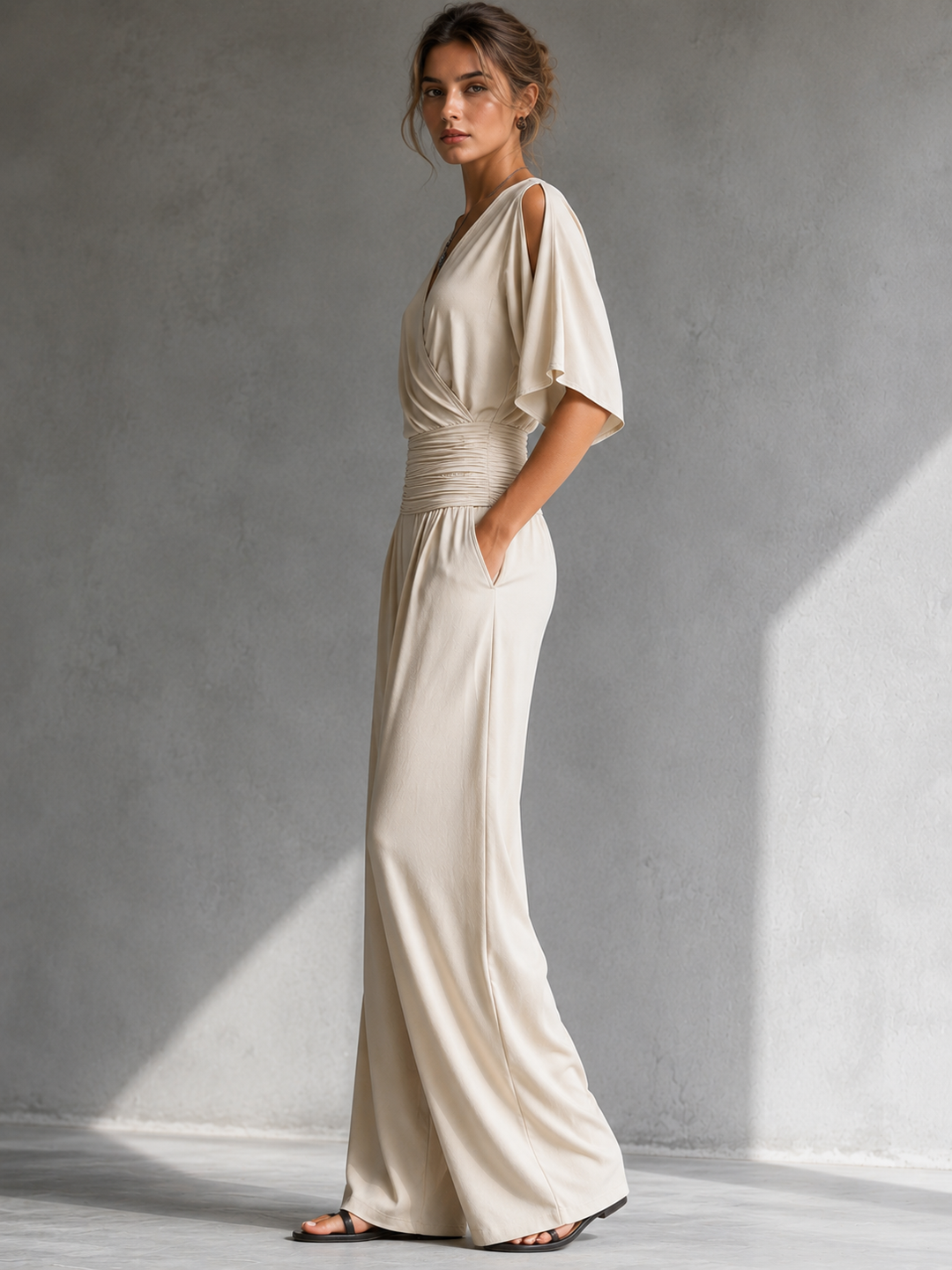 Alia | Combinación elegante con efecto cruzado y piernas anchas