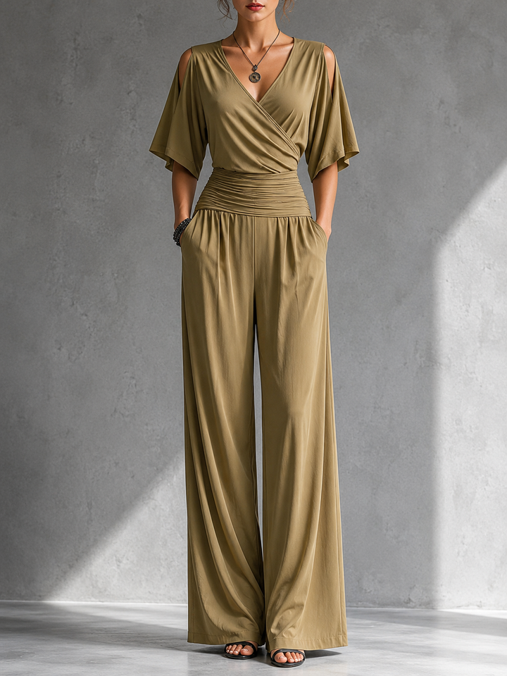 Alia | Combinación elegante con efecto cruzado y piernas anchas